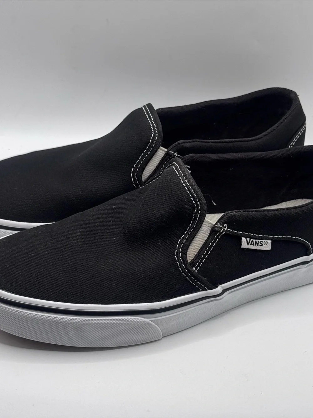 VANS Classic Canvas Slip On, Black, Women’s Size 9.5, Skateboarding Casual Shoes